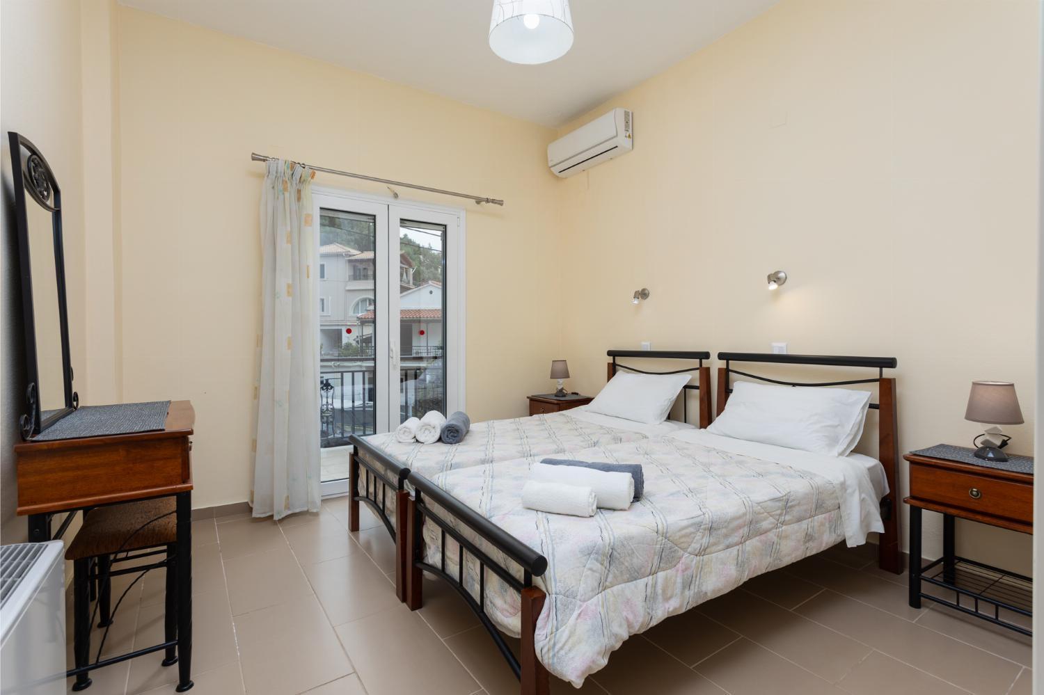 Villa Konstantinos Katavolos Exterior photo